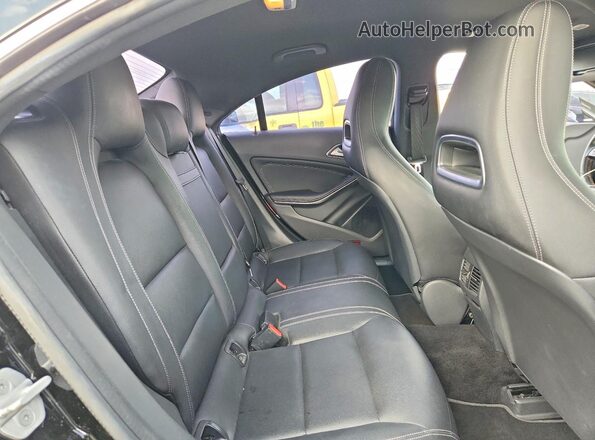 WDDSJ4EB8HN421122 2017 MERCEDES-BENZ CLA-CLASS Black Հետևի նստատեղերի տեսք