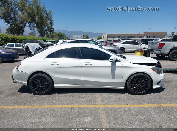 WDDSJ4EB8KN742939 2019 MERCEDES-BENZ CLA 250 White Vista interior de 360 grados