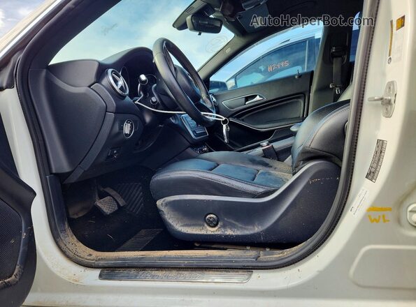 WDDSJ4EB9GN371832 2016 MERCEDES-BENZ CLA-CLASS White Widok komory silnika