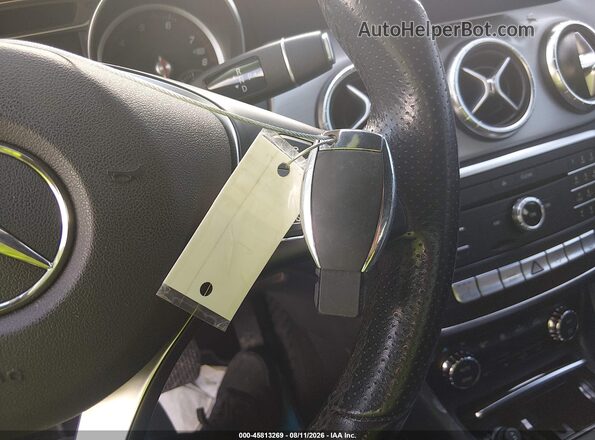 WDDSJ4EB9KN726622 2019 MERCEDES-BENZ CLA 250 Black Widok deski rozdzielczej