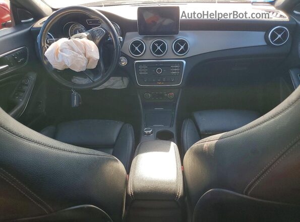 WDDSJ4EBXGN311249 2016 MERCEDES-BENZ CLA-CLASS Red Vista del salpicadero