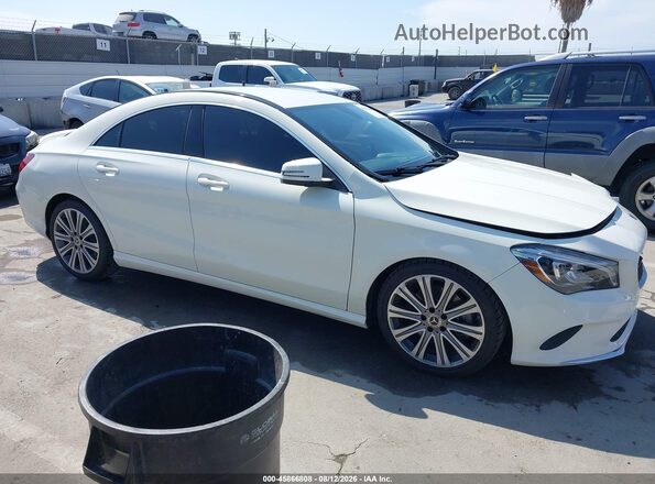 WDDSJ4EBXJN597191 2018 MERCEDES-BENZ CLA 250 Белый Вид задней части салона