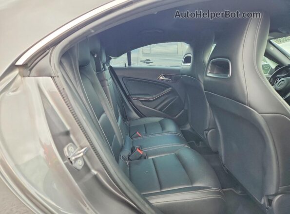 WDDSJ4EBXKN749956 2019 MERCEDES-BENZ CLA-CLASS Gray Vista de los asientos traseros