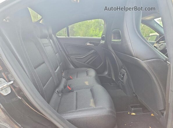 WDDSJ4GB0JN576699 2018 MERCEDES-BENZ CLA-CLASS Черный Вид задних сидений