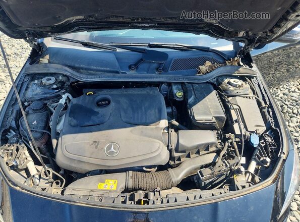 WDDSJ4GB1KN734680 2019 MERCEDES-BENZ CLA-CLASS Black Սալոնի հետևի տեսք