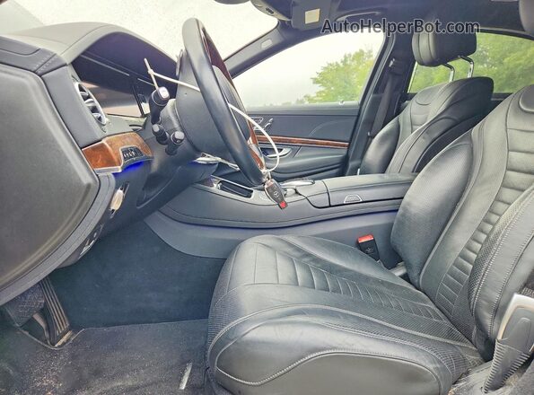 WDDUG8FBXGA213648 2016 MERCEDES-BENZ S Черный Вид салона спереди