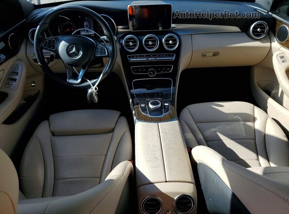 WDDWF4JB0JR359917 2018 MERCEDES-BENZ C Белый Вид панели приборов