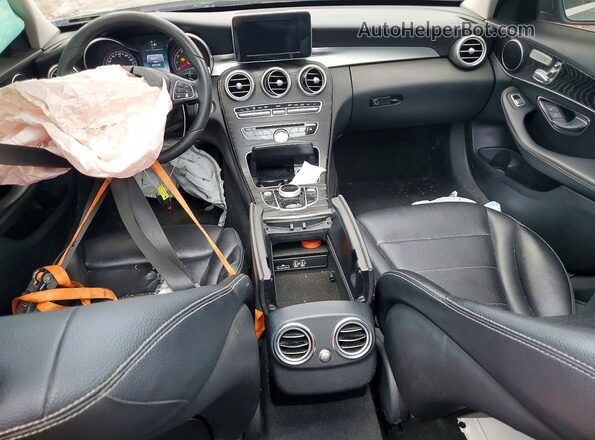 WDDWF4JB2HR239997 2017 MERCEDES-BENZ C Серый Вид панели приборов