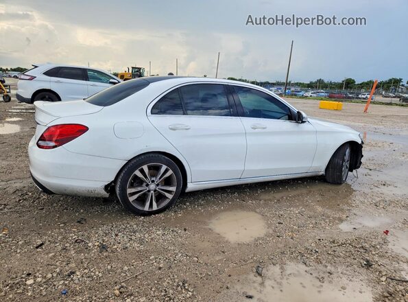 WDDWF4JB2HR246500 2017 MERCEDES-BENZ C White უკანა მარჯვენა