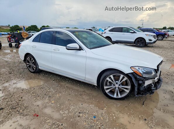 WDDWF4JB2HR246500 2017 MERCEDES-BENZ C White წინა მარჯვენა