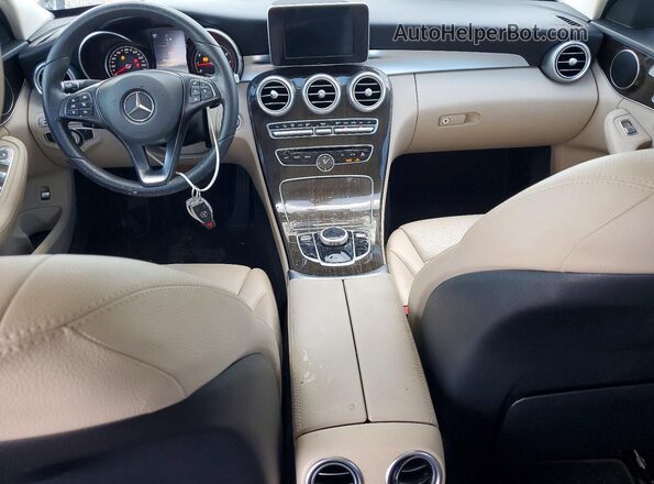 WDDWF4JB5JR314455 2018 MERCEDES-BENZ C White Vista del salpicadero