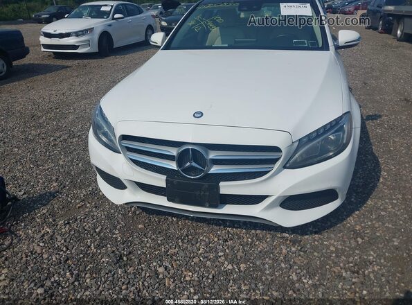 WDDWF4KB2HR235883 2017 MERCEDES-BENZ C-CLASS White Widok zestawu wskaźników