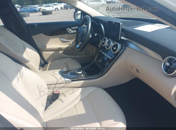 WDDWF4KB2HR235883 2017 MERCEDES-BENZ C-CLASS White Widok wnętrza z przodu