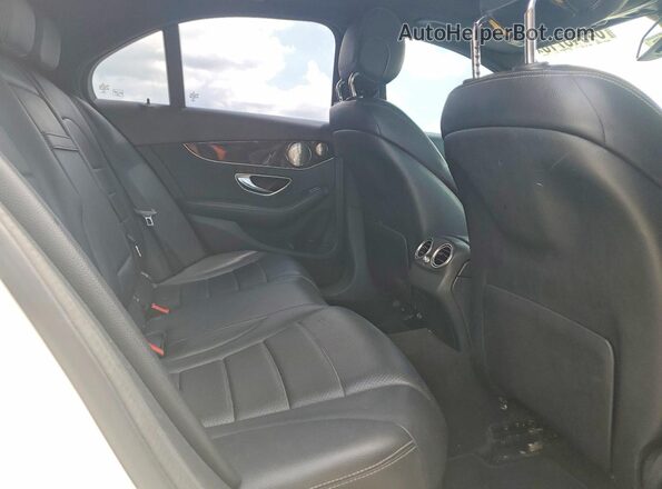 WDDWF4KB2JR403981 2018 MERCEDES-BENZ C White Vista de los asientos traseros