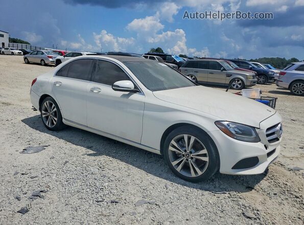 WDDWF4KB2JR403981 2018 MERCEDES-BENZ C White Delantero derecho