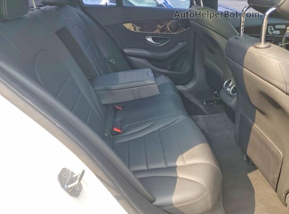 WDDWF4KBXJR393670 2018 MERCEDES-BENZ C White Հետևի նստատեղերի տեսք