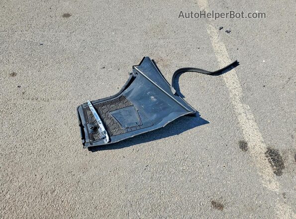 WDDWF8DB1LR532057 2020 MERCEDES-BENZ C Silver Vista del compartimento del motor