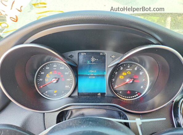 WDDWF8DB9LR540018 2020 MERCEDES-BENZ C Gray ხელსაწყოთა პანელის ხედი