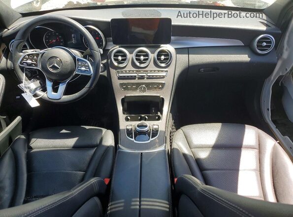 WDDWF8EB4LR540670 2020 MERCEDES-BENZ C White Widok deski rozdzielczej
