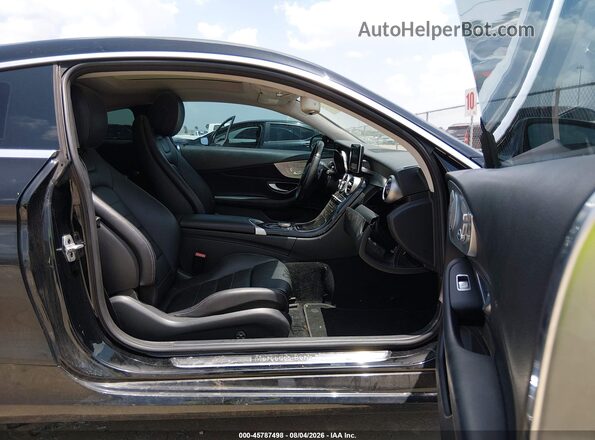 WDDWJ4JB0HF462569 2017 MERCEDES-BENZ C-CLASS Черный Вид салона спереди