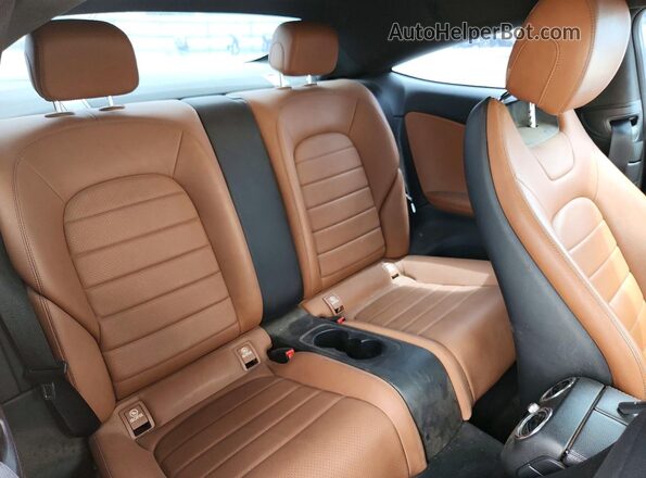 WDDWJ4JB4HF340152 2017 MERCEDES-BENZ C Blue Widok tylnych siedzeń