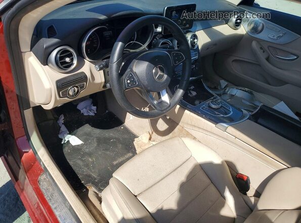 WDDWJ4JB9HF460156 2017 MERCEDES-BENZ C Red Widok deski rozdzielczej