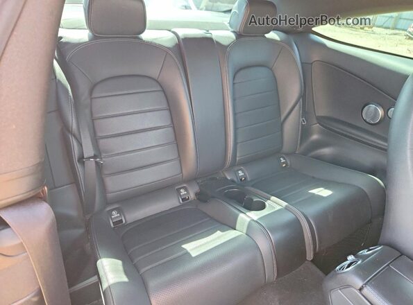 WDDWJ8EB4KF859808 2019 MERCEDES-BENZ C Silver Вид задніх сидінь