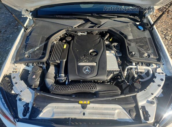 WDDWK4KB4HF465311 2017 MERCEDES-BENZ C White Widok wnętrza z tyłu