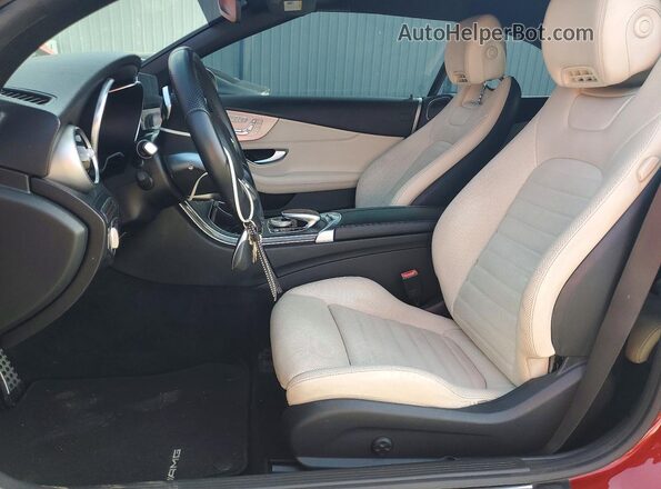 WDDWK8DB6KF844211 2019 MERCEDES-BENZ C Red Widok wnętrza z przodu