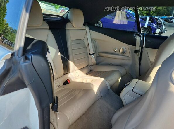 WDDWK8EB4KF785299 2019 MERCEDES-BENZ C Белый Вид задних сидений