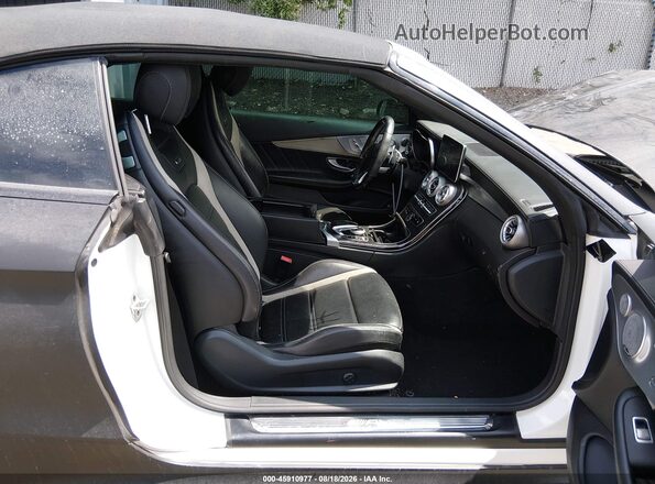 WDDWK8HB7HF494445 2017 MERCEDES-BENZ AMG C 63 Black Вид салону спереду