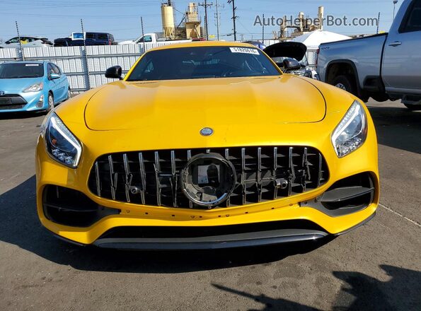 WDDYJ7JAXGA008097 2016 MERCEDES-BENZ AMG Желтый Вид спереди