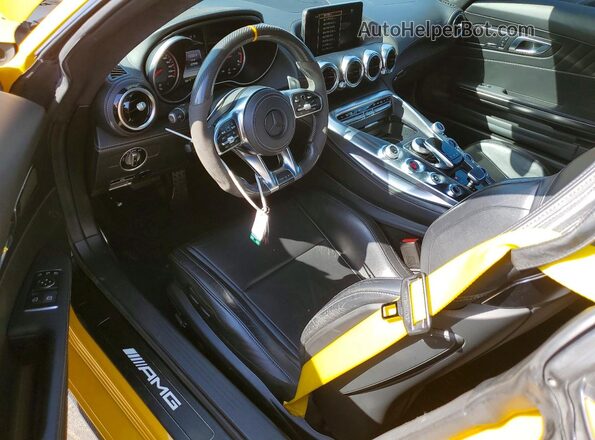 WDDYJ7JAXGA008097 2016 MERCEDES-BENZ AMG Желтый Вид панели приборов