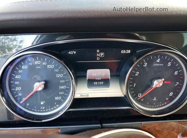 WDDZF4JB0JA381377 2018 MERCEDES-BENZ E White Вид щитка приладів