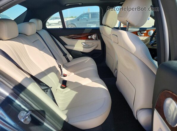 WDDZF4JB0JA445188 2018 MERCEDES-BENZ E Серебряный Вид задних сидений