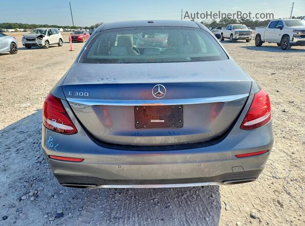 WDDZF4JB0JA445188 2018 MERCEDES-BENZ E Серебряный Вид сзади