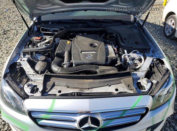 WDDZF4JB0JA458037 2018 MERCEDES-BENZ E Silver Widok wnętrza z tyłu