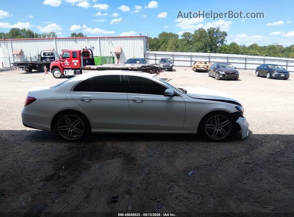 WDDZF4JB0KA508520 2019 MERCEDES-BENZ E-CLASS Белый Вид задней части салона