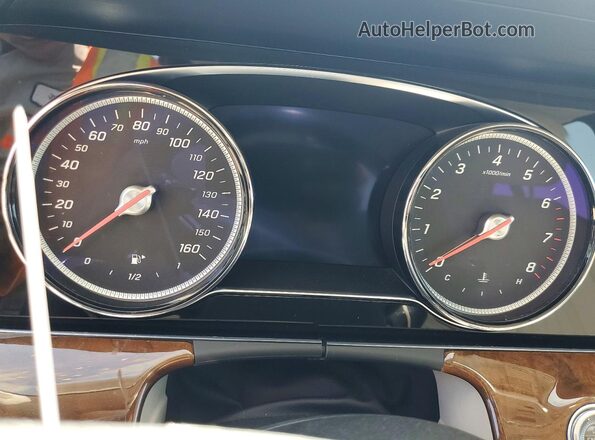 WDDZF4JB1HA158663 2017 MERCEDES-BENZ E Silver Widok zestawu wskaźników