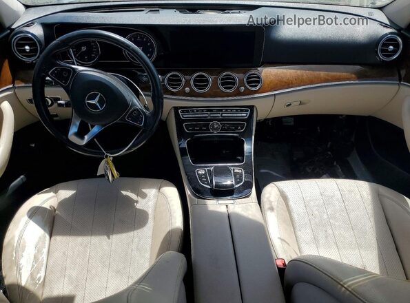 WDDZF4JB1HA158663 2017 MERCEDES-BENZ E Silver Widok deski rozdzielczej