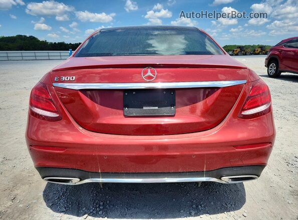 WDDZF4JB2JA302615 2018 MERCEDES-BENZ E Red Widok z tyłu