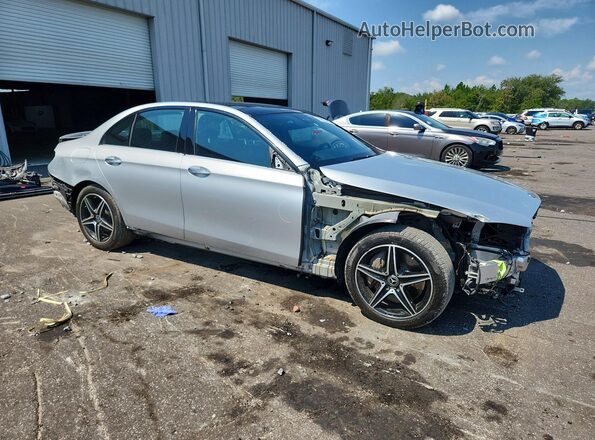 WDDZF4JB2JA467208 2018 MERCEDES-BENZ E Silver Vista interior delantera