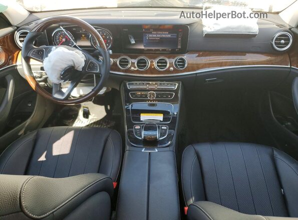 WDDZF4JB3JA342170 2018 MERCEDES-BENZ E White Vista del salpicadero