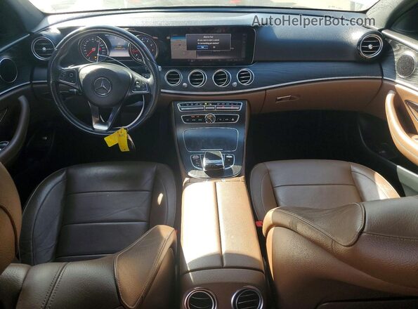 WDDZF4JB3JA457593 2018 MERCEDES-BENZ E White Vista del salpicadero
