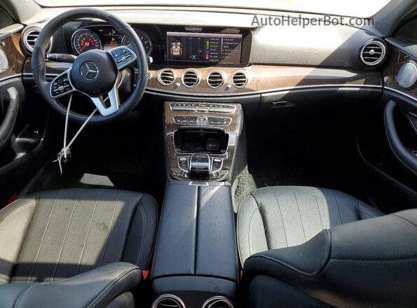 WDDZF4JB3KA561616 2019 MERCEDES-BENZ E Silver Dashboard view