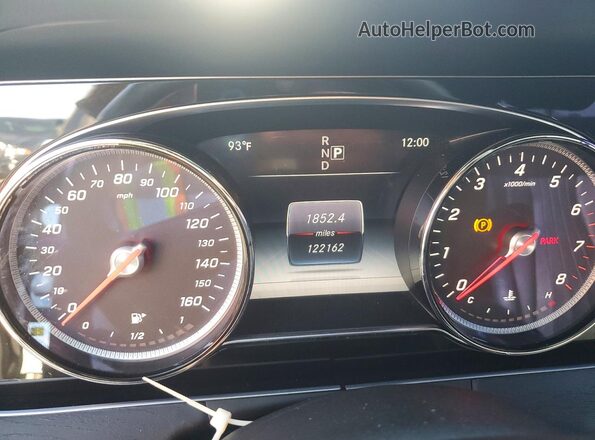 WDDZF4JB4HA055978 2017 MERCEDES-BENZ E Black ხელსაწყოთა პანელის ხედი