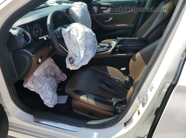 WDDZF4JB4HA072585 2017 MERCEDES-BENZ E White წინა სალონის ხედი