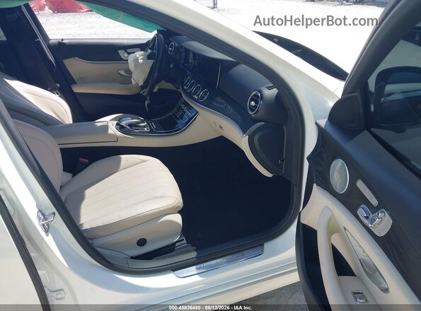 WDDZF4JB5HA034248 2017 MERCEDES-BENZ E-CLASS Белый Вид салона спереди