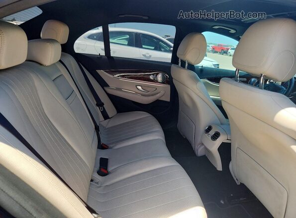 WDDZF4JB5HA158374 2017 MERCEDES-BENZ E Black Widok tylnych siedzeń