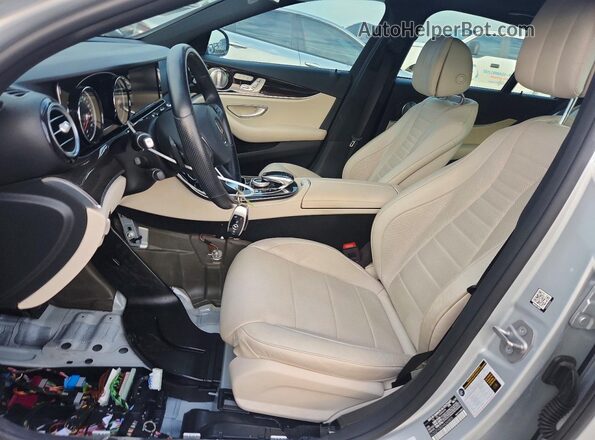 WDDZF4JB5HA260855 2017 MERCEDES-BENZ E Silver Вид салону спереду